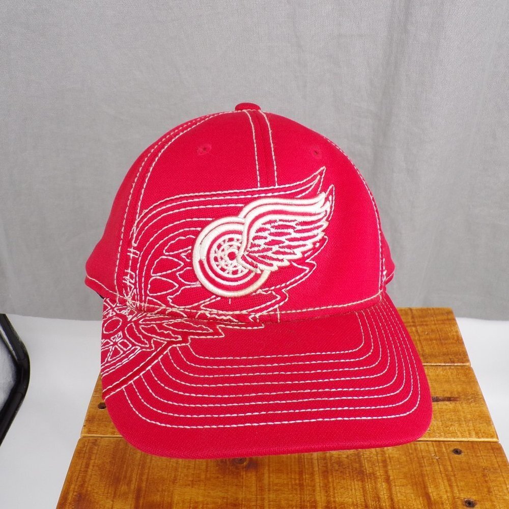 Reebok Center Ice Red Wings Hockey Cap - L/XL - Picture 2 of 8